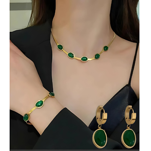 Elegant Oval Green Crystal Jewelry Set - Timeless Gold-Colored Charm
